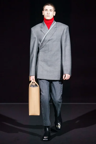 Look 21